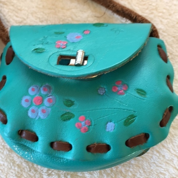 TWO VINTAGE TOOLED LEATHER SMALL CROSSBODY BAGS PURSES - Picture 2 of 9